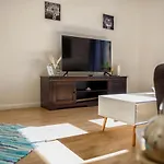 Blue Chili 18 Zentrales City-Apartment Am Hasselbachplatz, 4 Personen