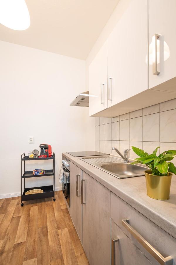 Apartment Blue Chili 18 Zentrales City-apartment Am Hasselbachplatz, 4 Personen *